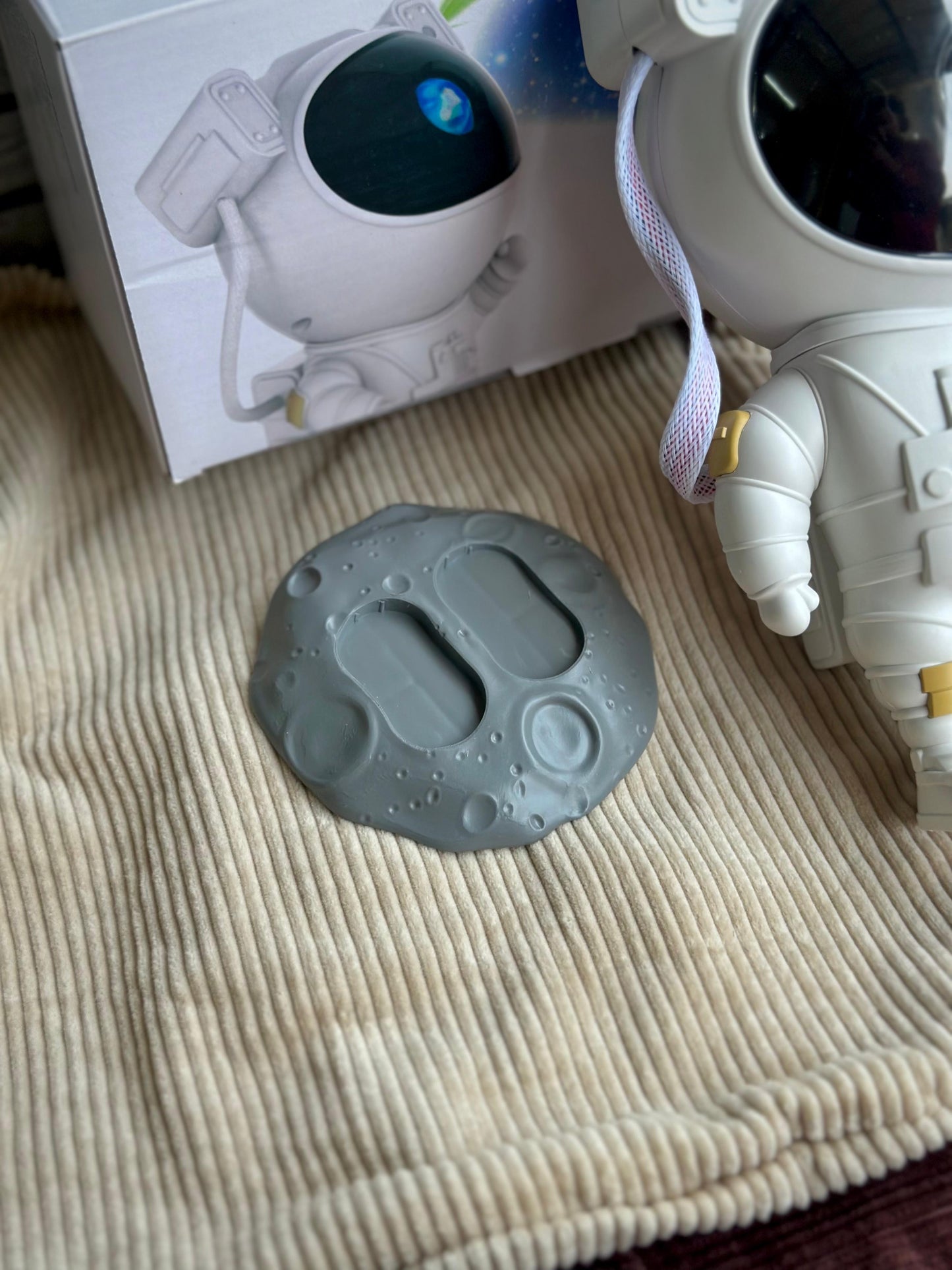 ASTRONAUT GALAXY LIGHT PROJECTOR