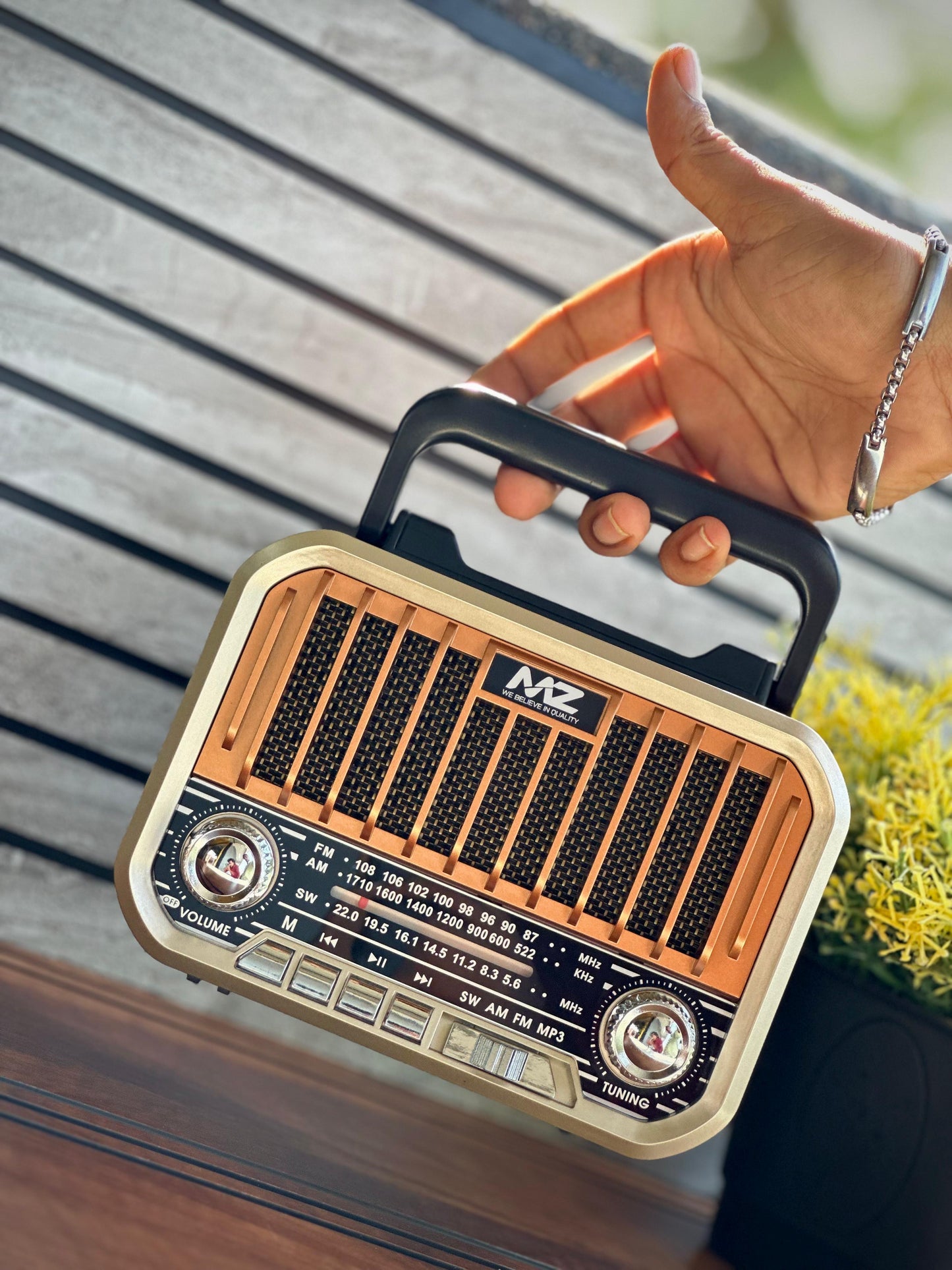 MZ Series Retro Radio Speaker (S666)