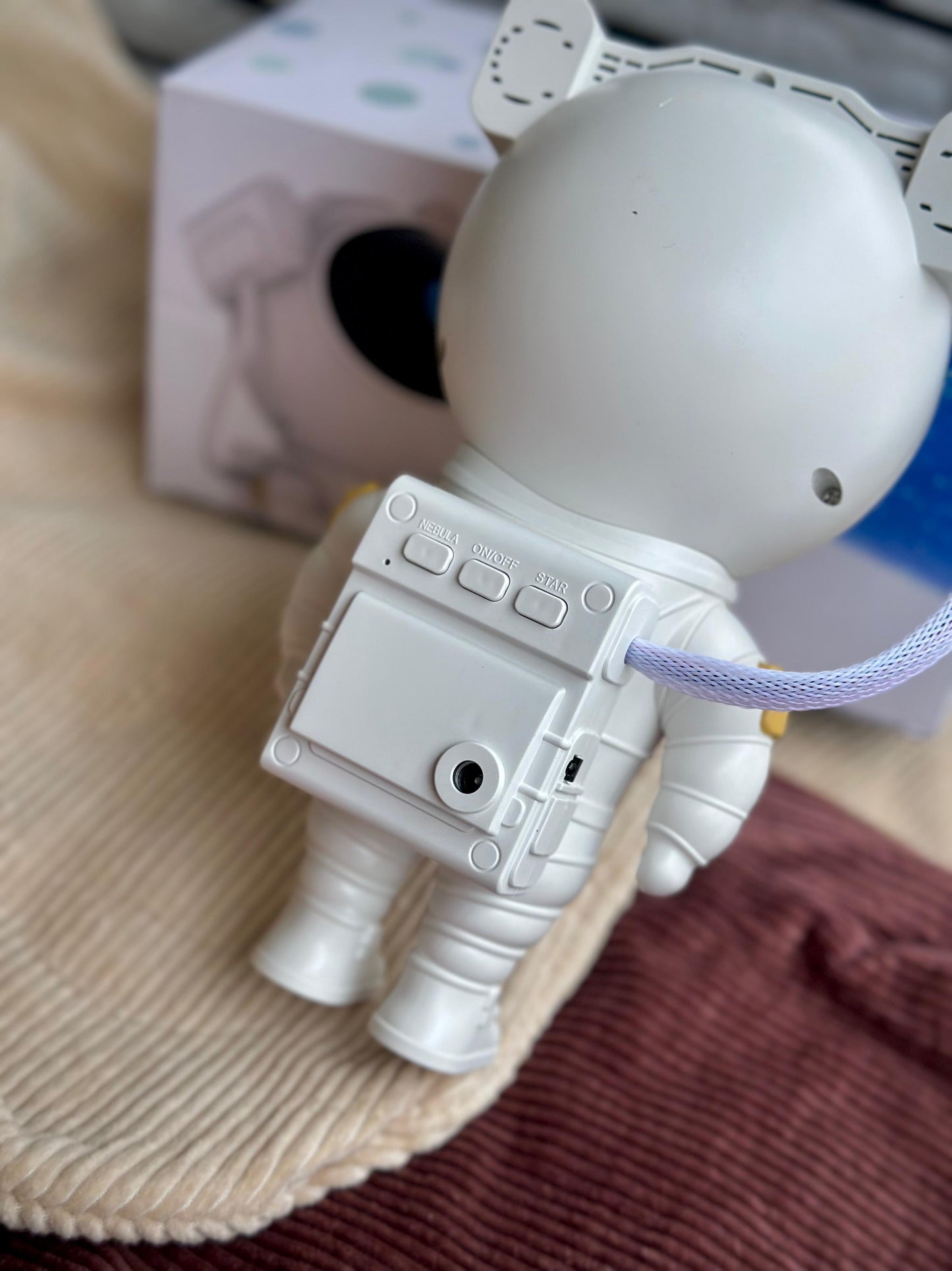ASTRONAUT GALAXY LIGHT PROJECTOR