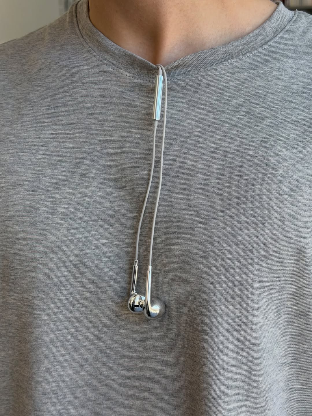 CHROMAURA WIRED HEADPHONES